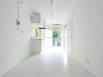 目黒区東山の賃貸物件/白と黄色と中目黒