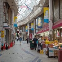 杉並区阿佐谷南の賃貸物件/建物は阿佐谷パールセンターに隣接。1階は八百屋のアキダイ