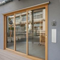 練馬区桜台の賃貸物件/108：サッシを全て閉じるとこんな感じ（写真は竣工当時のもの）