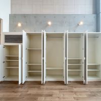 世田谷区上馬の賃貸物件/リビングの備え付け収納