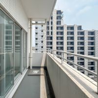 世田谷区上馬の賃貸物件/ベランダ。東側に位置していて、１階２階それぞれにあります