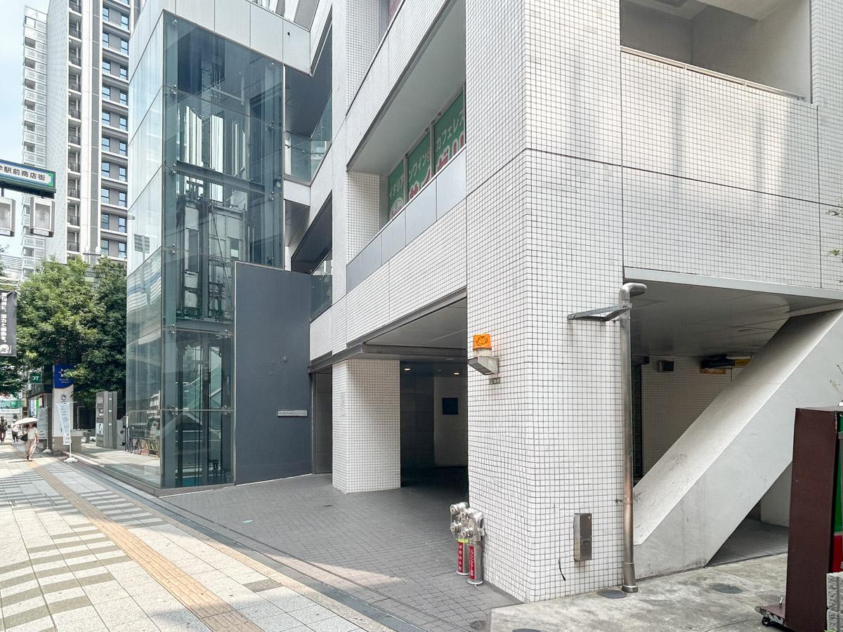 世田谷区上馬の賃貸物件/駅直結型のマンション。雨の日も傘を開くことなく電車に乗ることができます