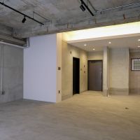 渋谷区神宮前の賃貸物件/下がり天井に仕込んだ間接照明が灯ると、この表情に
（105号室）