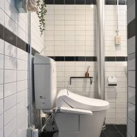 目黒区上目黒の売買物件/トイレの脇から入る