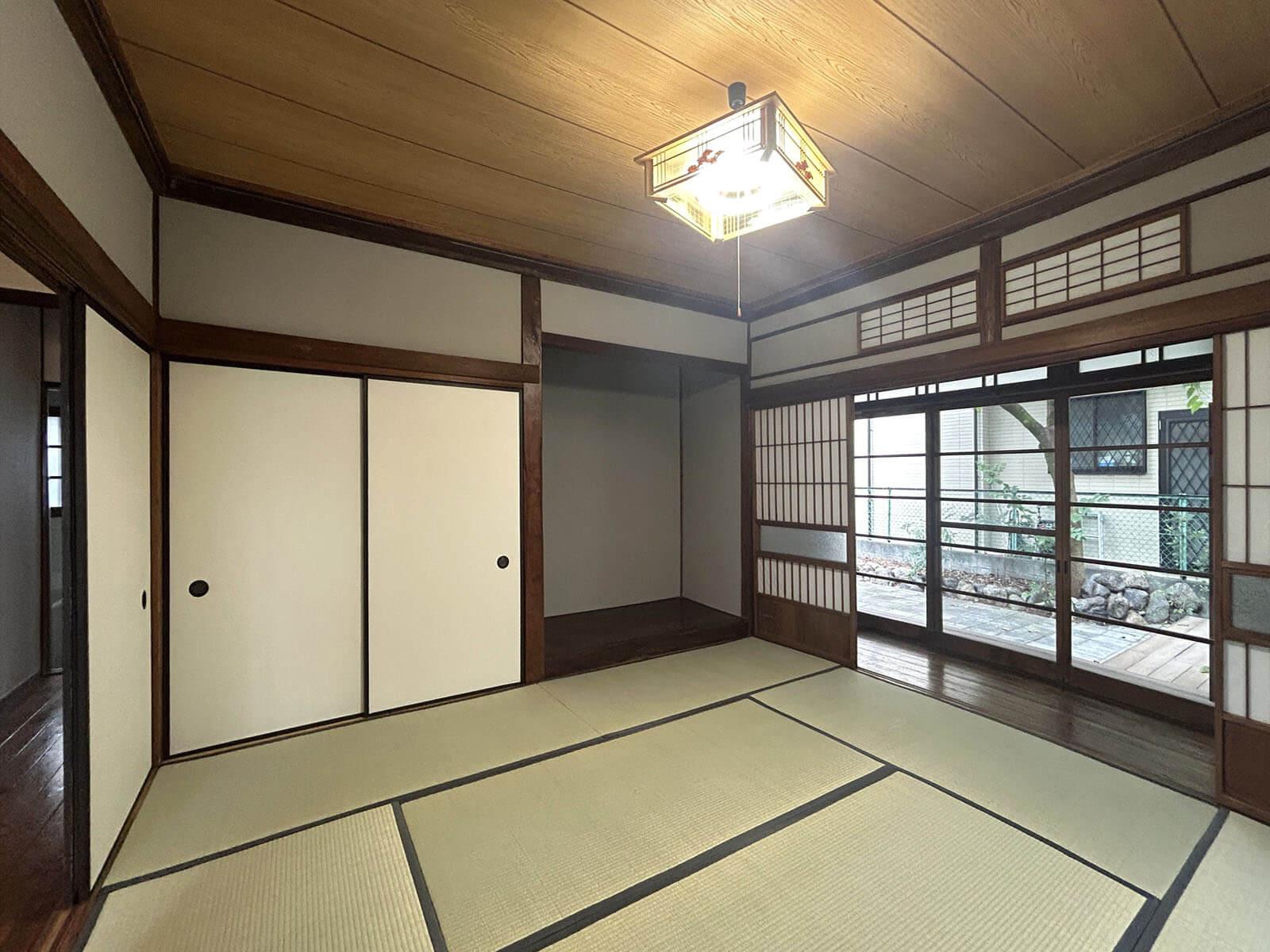 板橋区常盤台の賃貸物件/縁側越しに庭を愛で、床の間には花や軸を飾りたい