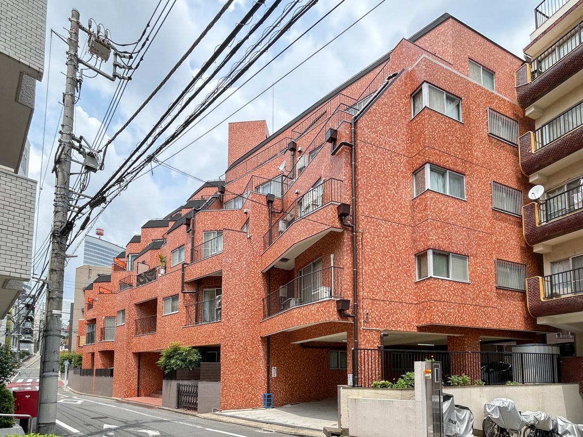 渋谷区代々木の売買物件/建物外観別角度から