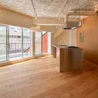 渋谷区代々木の売買物件/リビング別角度から