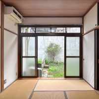杉並区西荻北の賃貸物件/西側の和室は庭と繋がります
