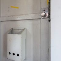 目黒区大橋の賃貸物件/ドア周りにも時代を感じます