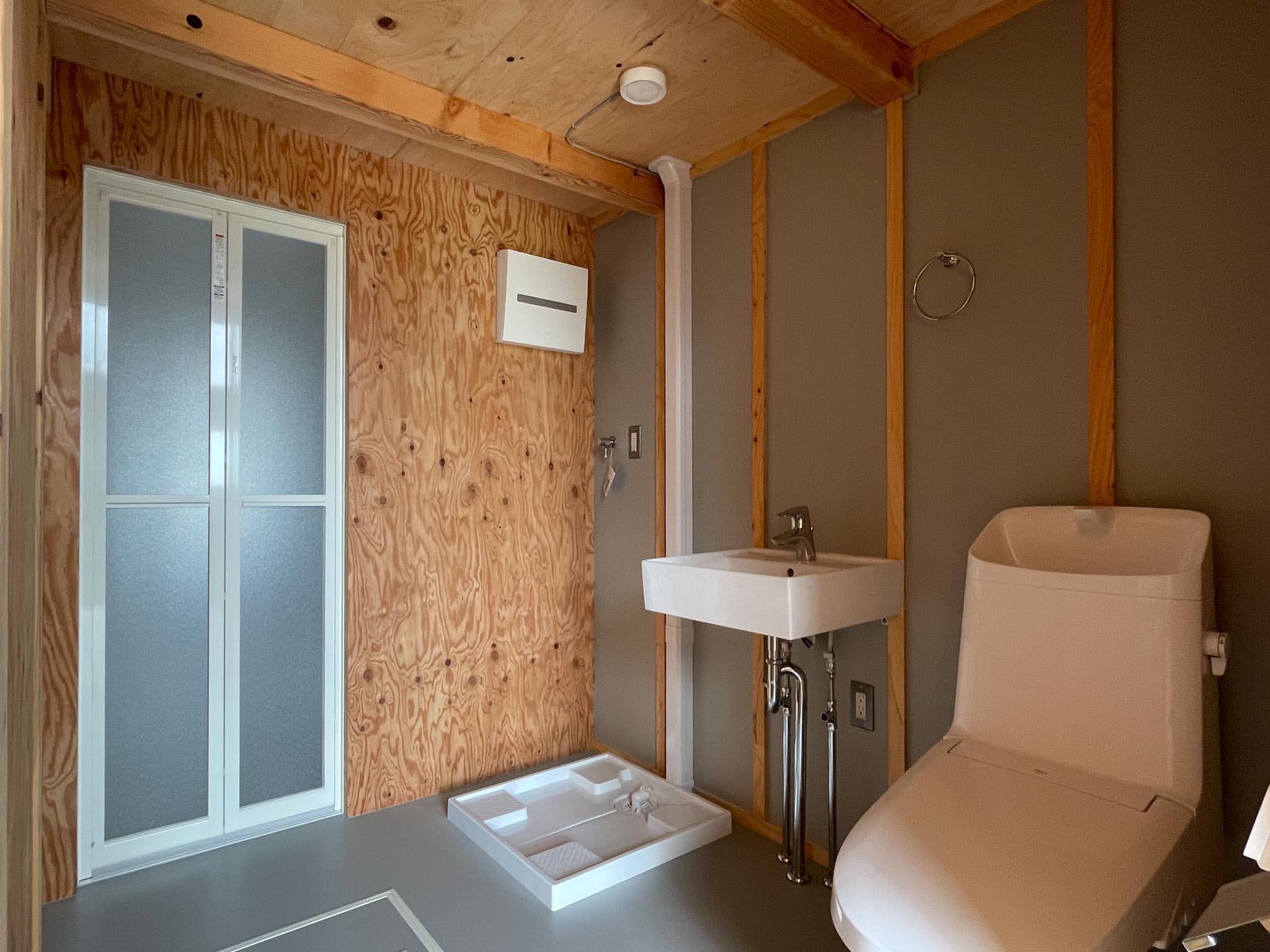 神奈川県川崎市麻生区岡上の賃貸物件/洗面所とトイレは同室です