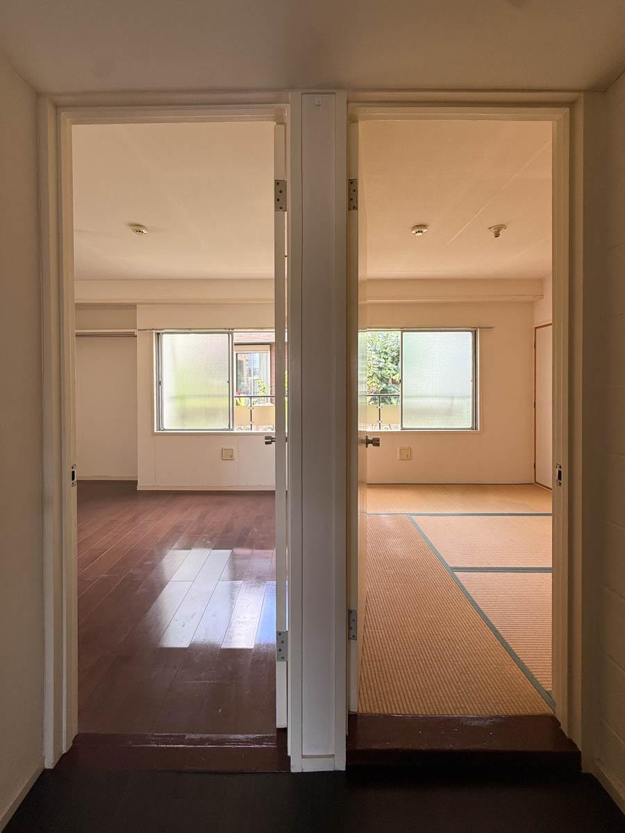 目黒区中目黒の賃貸物件/北側に洋室と和室の2部屋が並ぶ