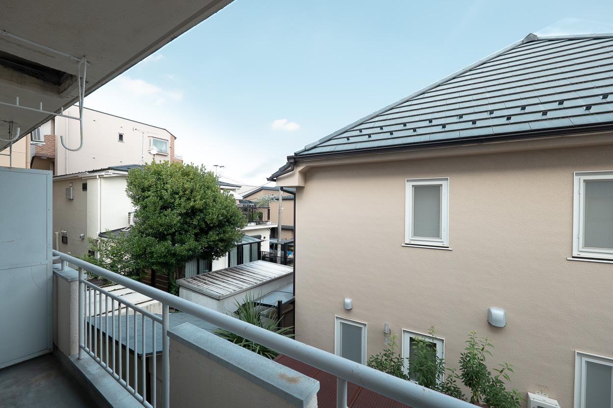 杉並区高井戸西の賃貸物件/眺望。向かいは静かな住宅街