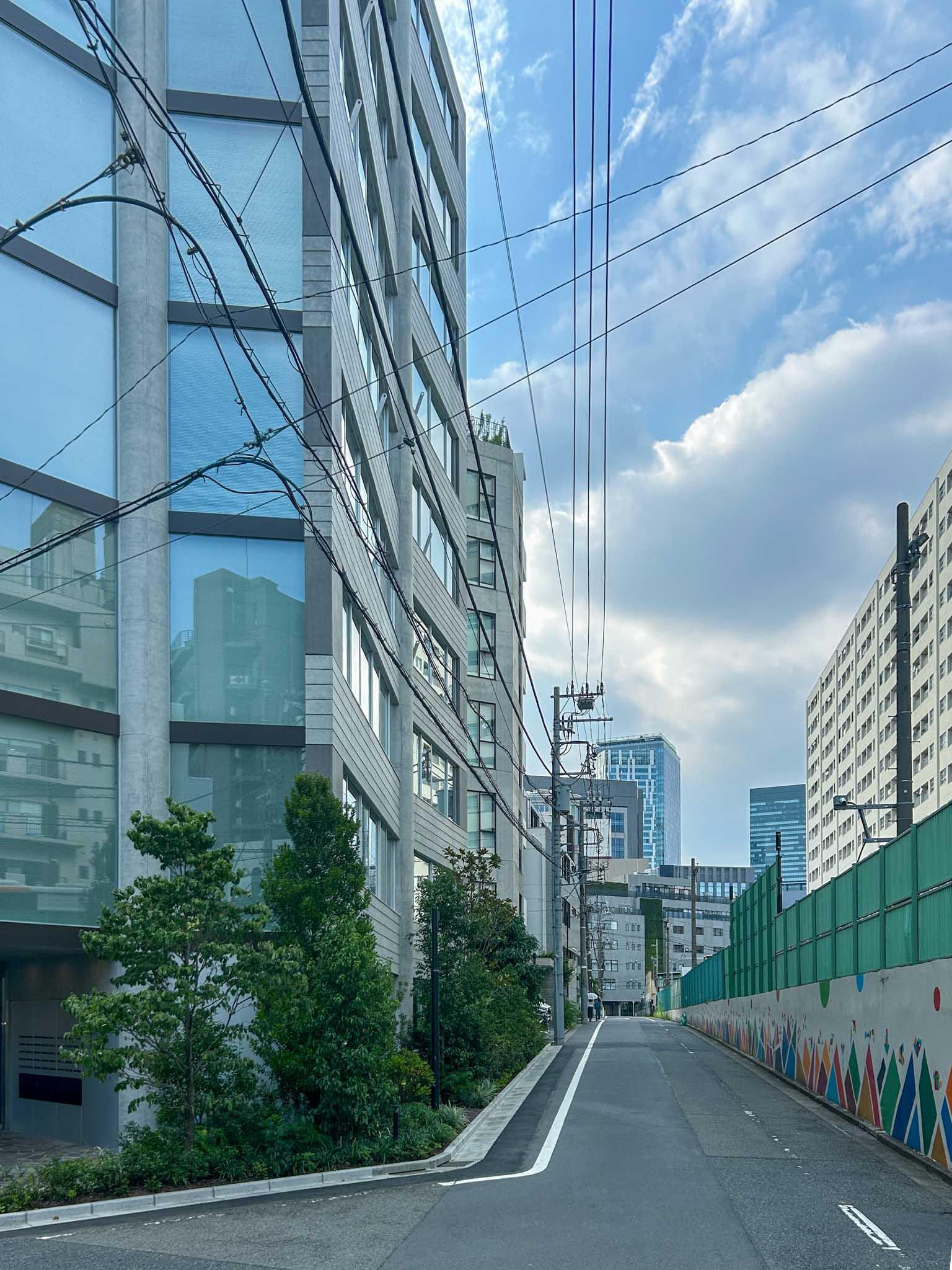 渋谷区東の賃貸物件/渋谷方面をみる。渋谷ストリームが遠くにみえます