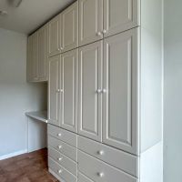 目黒区平町の賃貸物件/カップボード。冷蔵庫置き場は窓際