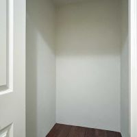 目黒区平町の賃貸物件/玄関前の収納