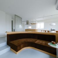 三鷹市下連雀の売買物件/床レベルが下がったところへ沿わせるようにうまく造作されています
