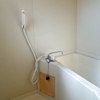 目黒区中央町の賃貸物件/バスルーム。若干の年季を感じます
