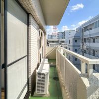 目黒区中央町の賃貸物件/細長いベランダつき