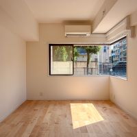 世田谷区大蔵の賃貸物件/104： カラッとした自然光が部屋で部屋が満たされます