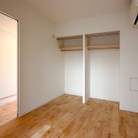 世田谷区大蔵の賃貸物件/306：玄関脇の洋室