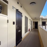 世田谷区大蔵の賃貸物件/玄関前（306号室）