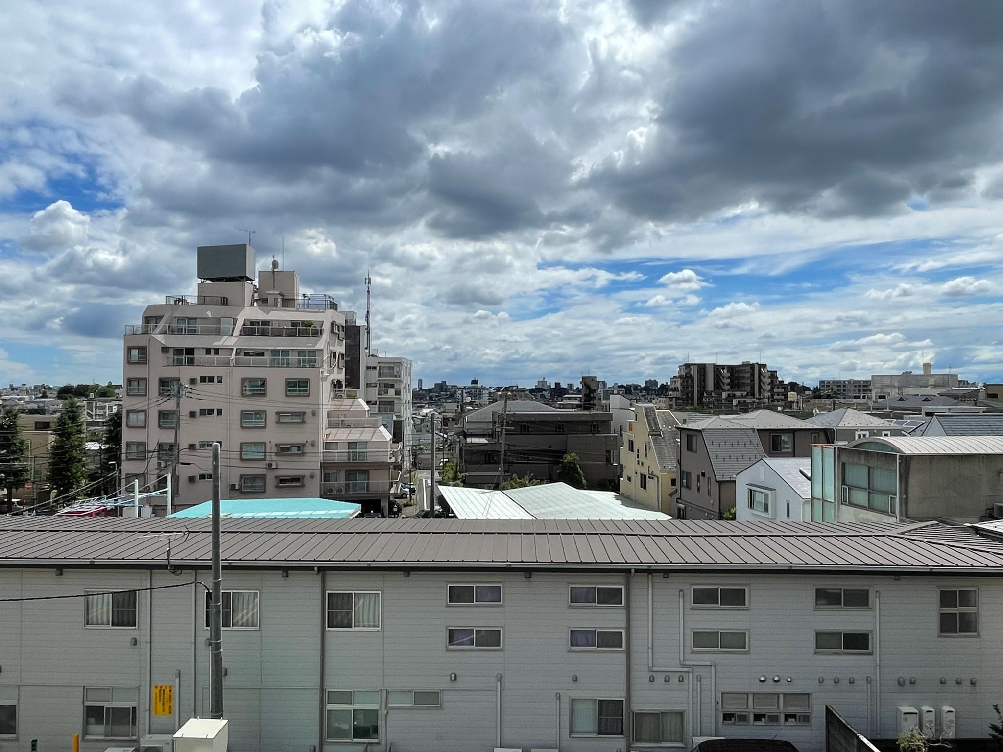目黒区上目黒の賃貸物件/南側の眺望もすっきり抜けています