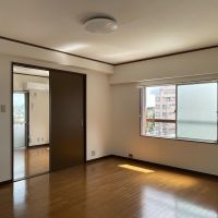 目黒区上目黒の賃貸物件/広々としたダイニング。大きなテーブルも置けます