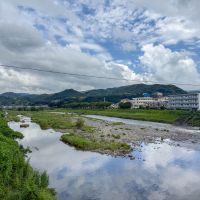  静岡県伊豆市修善寺の売買物件/物件の近くには狩野川が流れる。修善寺駅周辺は静かな環境です