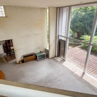  静岡県伊豆市修善寺の売買物件/リビングを見下ろして