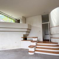  静岡県伊豆市修善寺の売買物件/リビング。複雑で立体的な空間が魅力