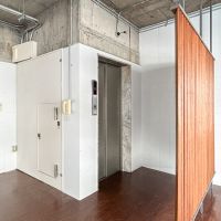 中央区東日本橋の賃貸物件/フロア直結型のエレベーター
