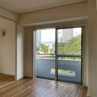 目黒区下目黒の賃貸物件/6畳洋室：景色がいいのは洋室のほうです