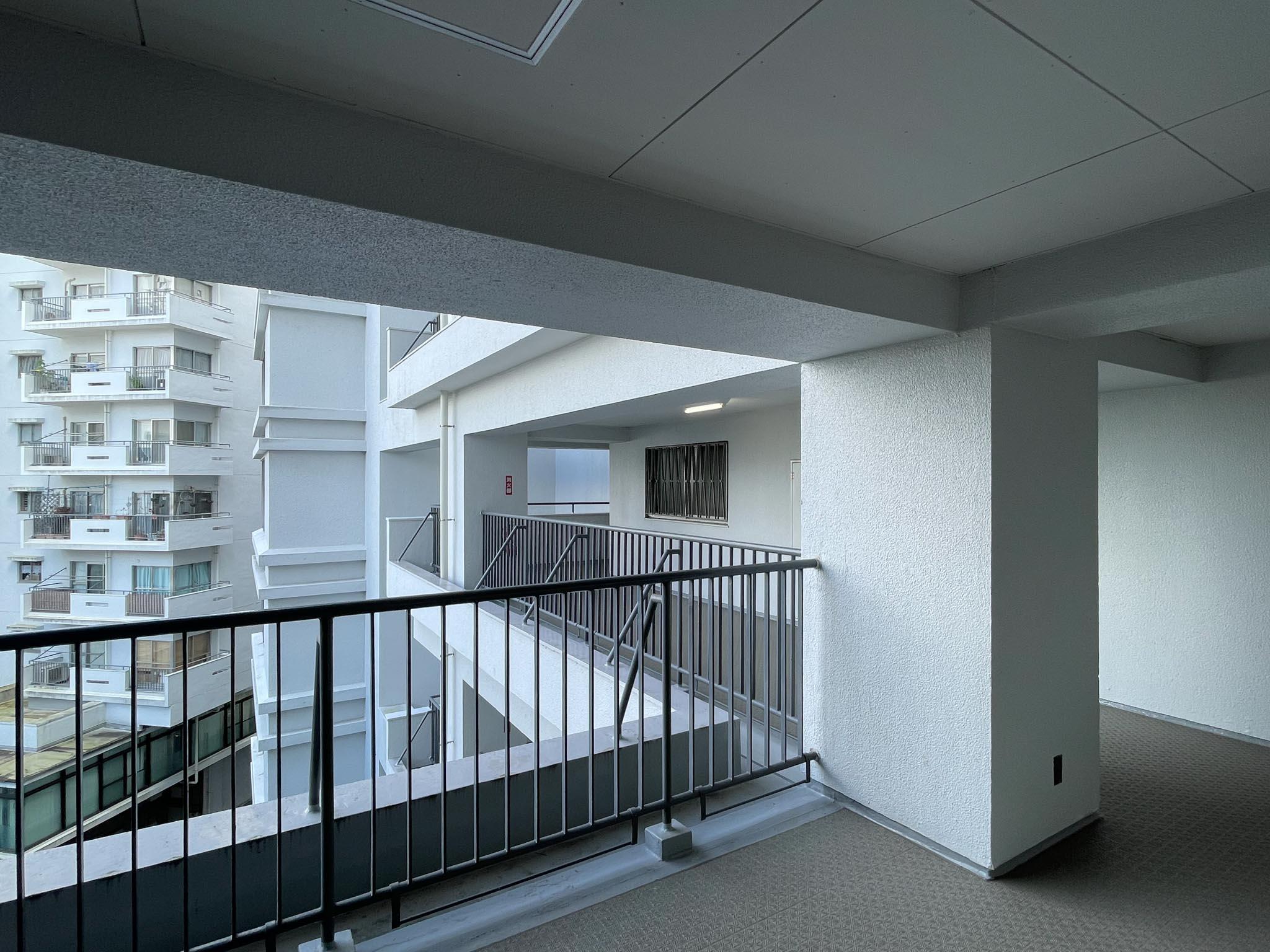 目黒区下目黒の賃貸物件/玄関外、共用部