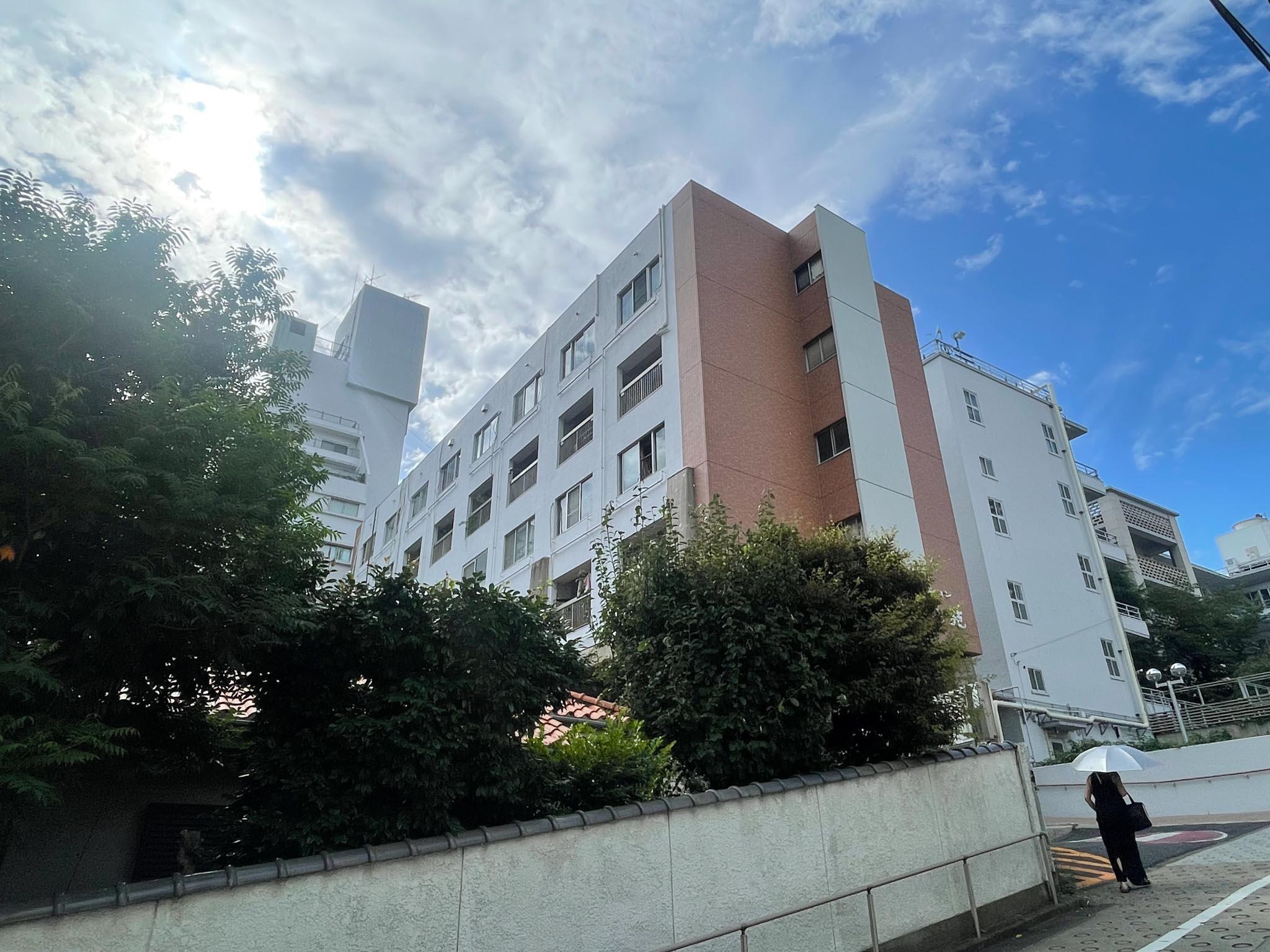 目黒区下目黒の賃貸物件/本マンションは、全6棟で構成された大規模マンションです