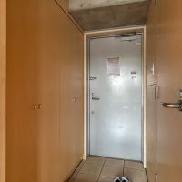 世田谷区南烏山の賃貸物件/5階：玄関。シューズボックスの容量は充分