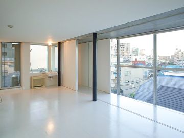新宿区二十騎町の賃貸物件/心清める白のトーン