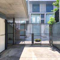 新宿区二十騎町の賃貸物件/建物エントランス