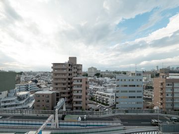 世田谷区池尻の賃貸物件/空を仰ぐ、午後のひととき
