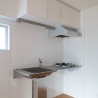 世田谷区池尻の賃貸物件/コンパクトながらスタイリッシュなデザインのキッチン