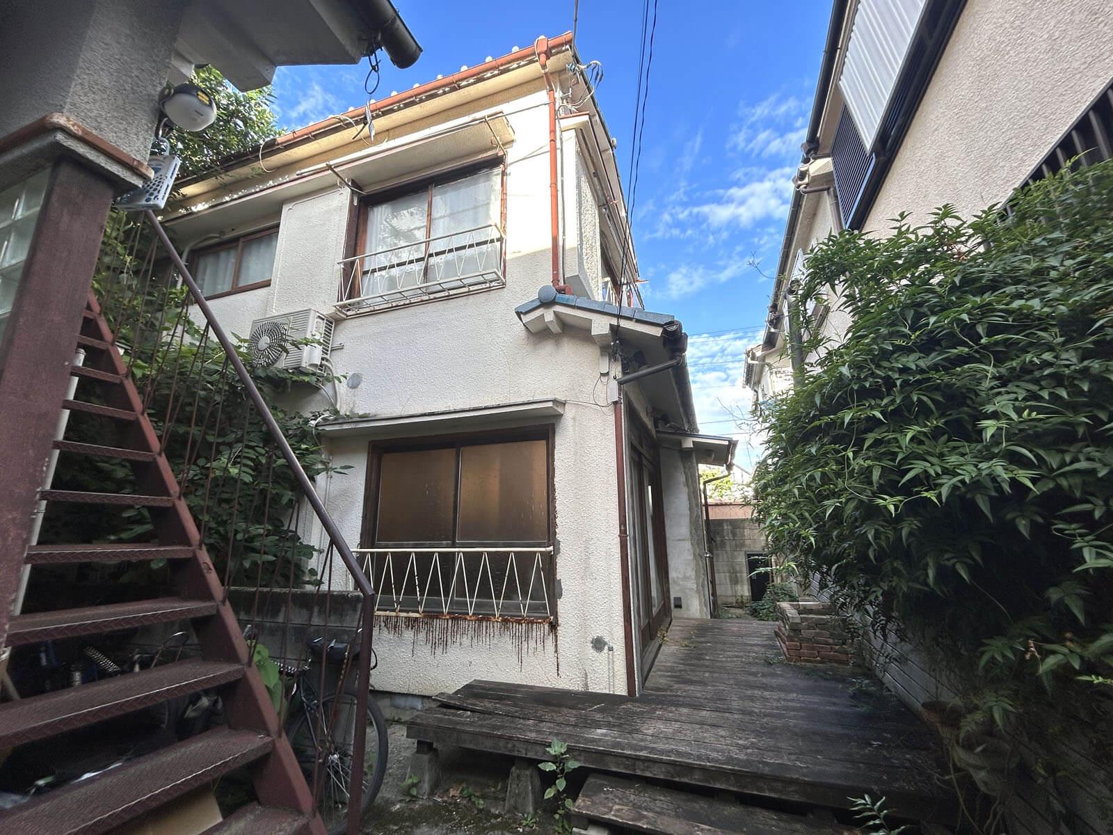 豊島区南長崎の賃貸物件/静かな住宅街、細い道を進んだ先にこっそり隠れている築54年の一軒家