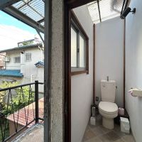 豊島区南長崎の賃貸物件/2階の外廊下にもトイレあり