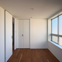 狛江市岩戸北の売買物件/リビング併設の5.2畳の部屋
