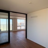 狛江市岩戸北の売買物件/リビング併設の5.2畳の部屋
