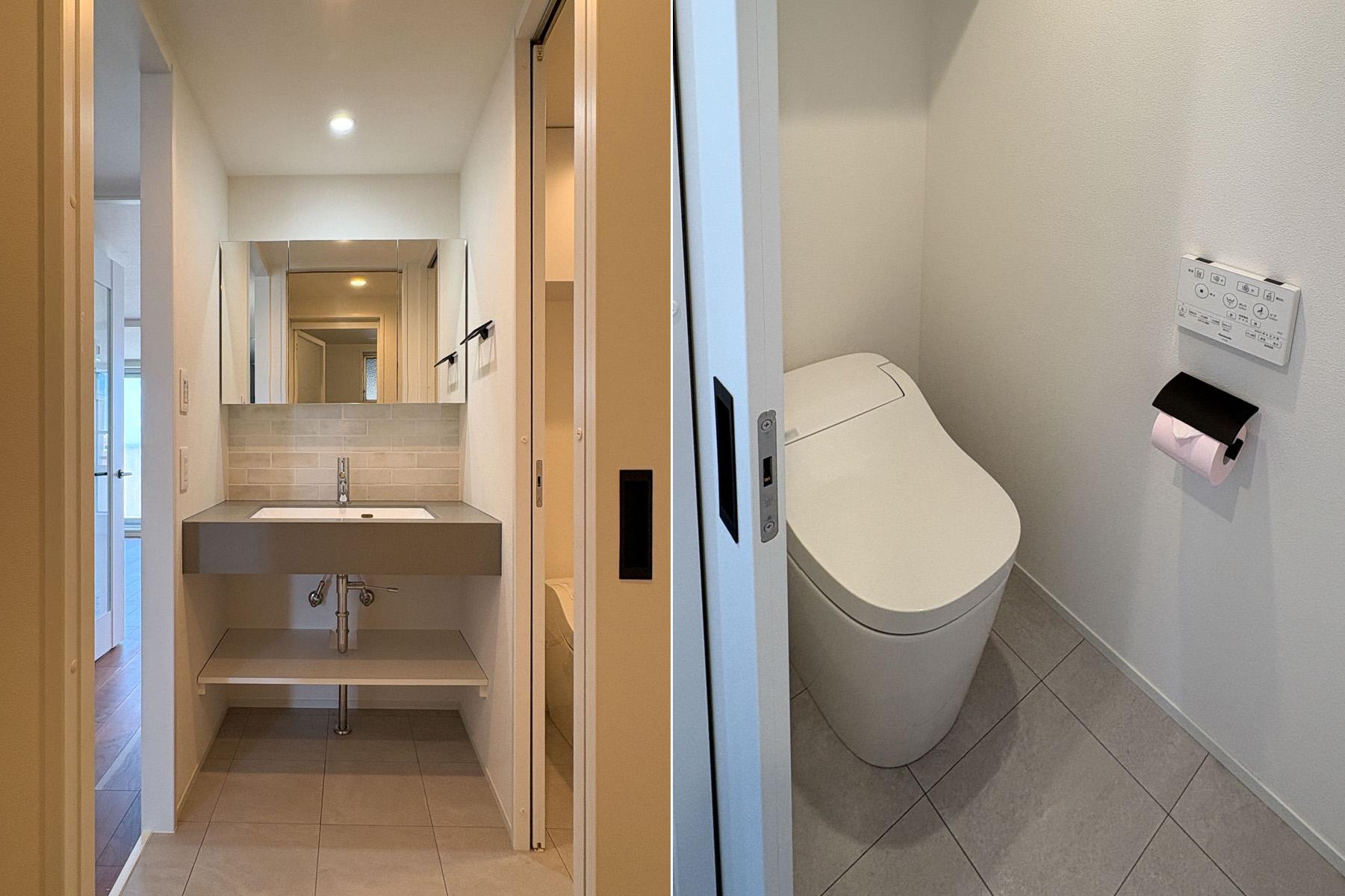 狛江市岩戸北の売買物件/洗面台と脱衣室、洗面台の右手にあるトイレ　トイレは引き戸です