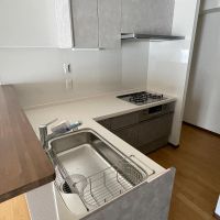 国分寺市本町の賃貸物件/キッチンは背面に家電を置けるスペースを確保