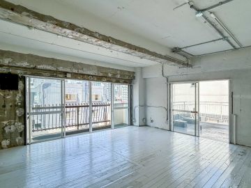 渋谷区猿楽町の賃貸物件/古材とタイルと代官山