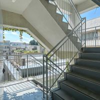 渋谷区猿楽町の賃貸物件/共用階段