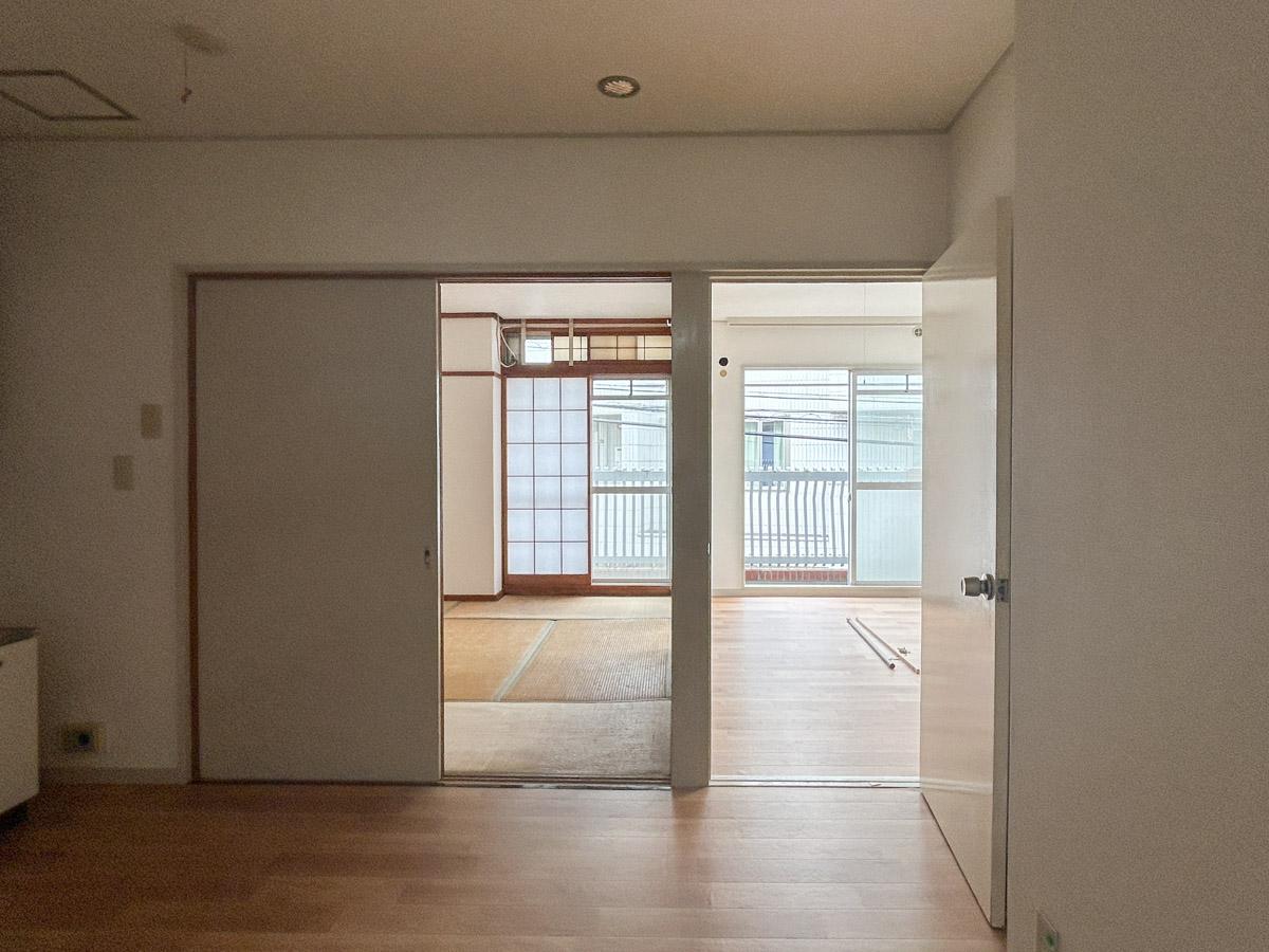 目黒区三田の賃貸物件/室内玄関から（203号室）