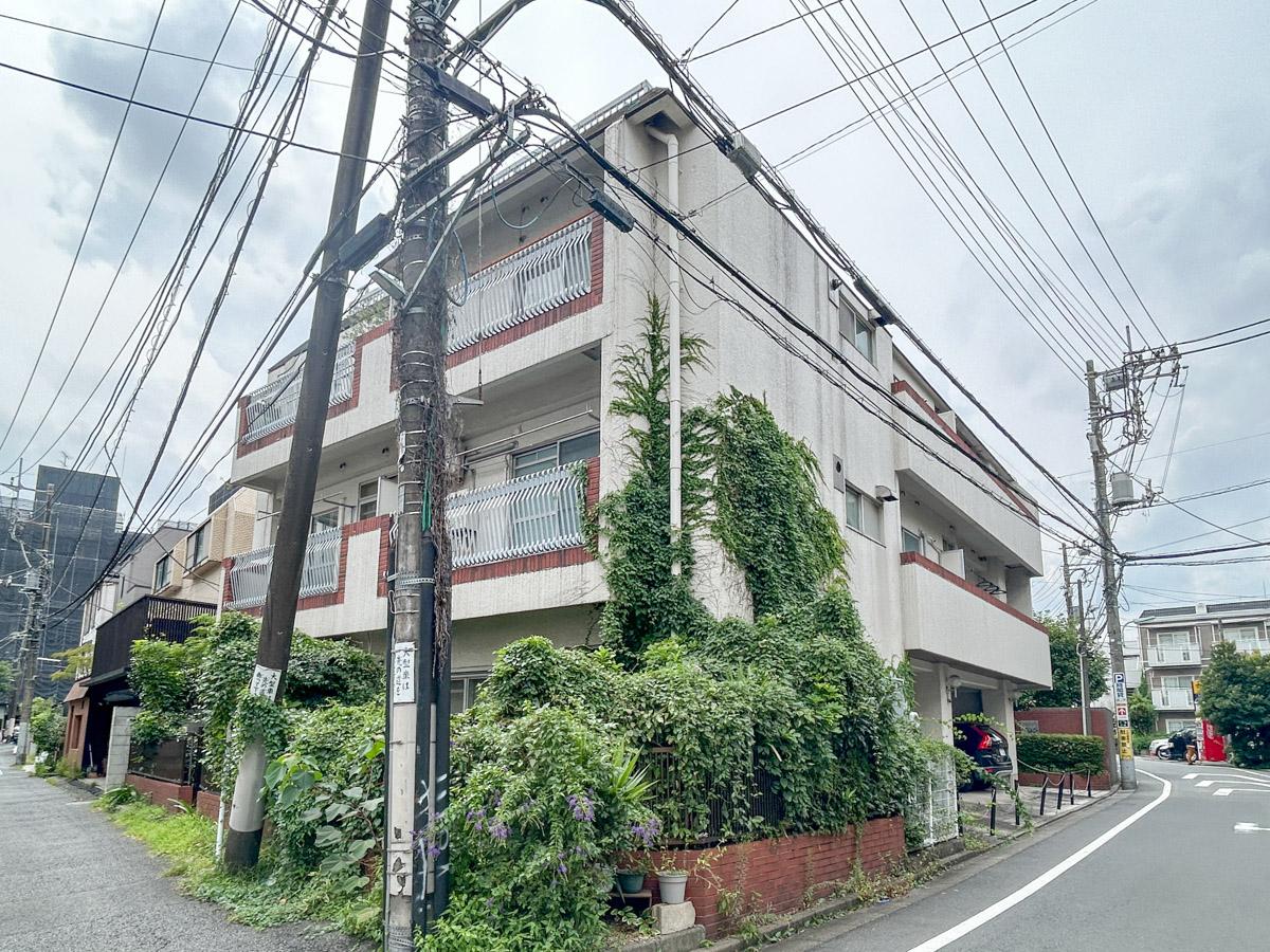 目黒区三田の賃貸物件/目黒区三田にある、レトロなマンションの一室