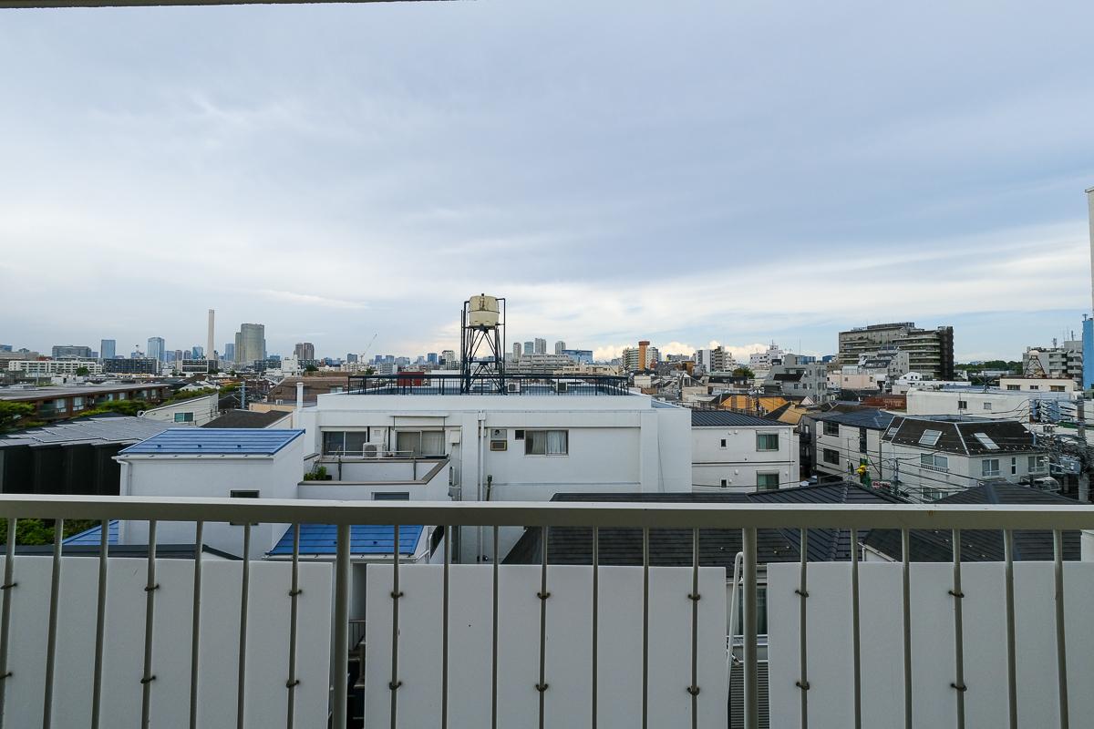 目黒区中町の賃貸物件/エレベーターなしの5階。頑張って上った甲斐のある景色